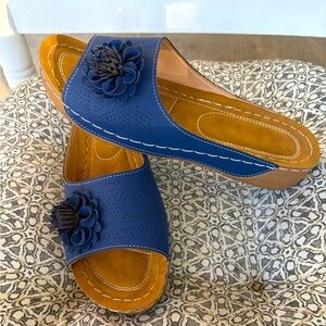 Elegant Blue Floral Women's Mules